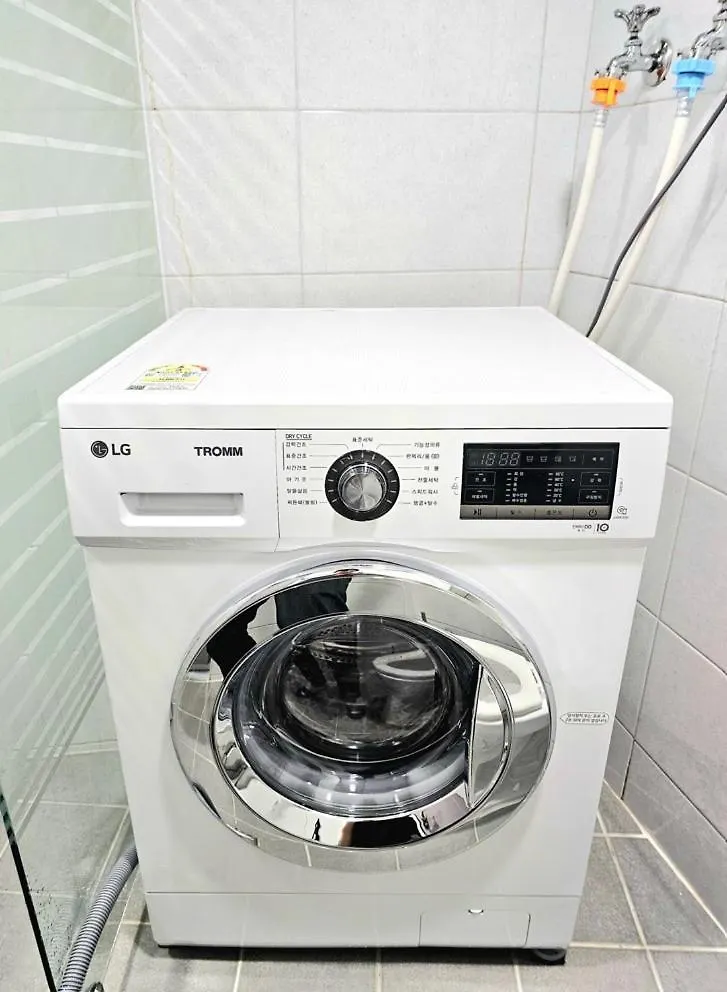 Busan Subway 6Min #2 Rooms #2 Queen Beds #Hotel Bedding #Ott #Table#1St Floor 0*,  South Korea